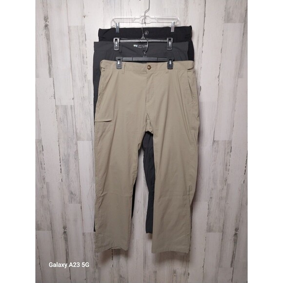 UB Tech Mens Cargo Utility Pants Size 38x34 Classic Fit Lot Of 3 Gorpcore Hiking - Picture 1 of 16